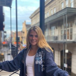 Meet your Posher, Jaliene